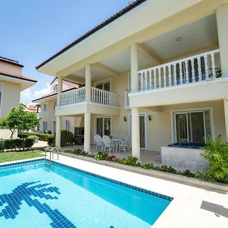 Villa Seaside Residence, Villa Sar, Deniz Manzarali Fethiye Calis , 4 Yatak Odali ,8 Kisilik Muestakil Havuzlu Villa Fethiye
