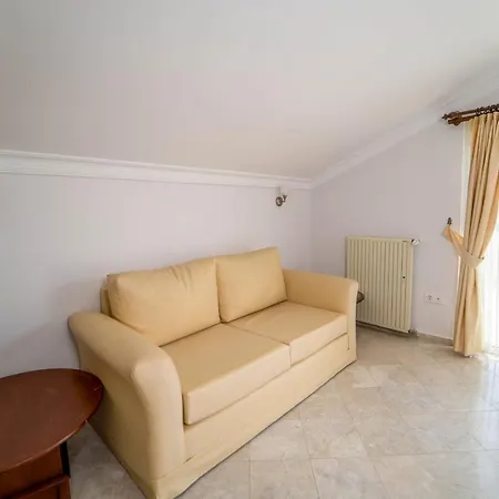 Seaside Residence, Villa Sar, Deniz Manzarali Fethiye Calis , 4 Yatak Odali ,8 Kisilik Muestakil Havuzlu Villa וילה